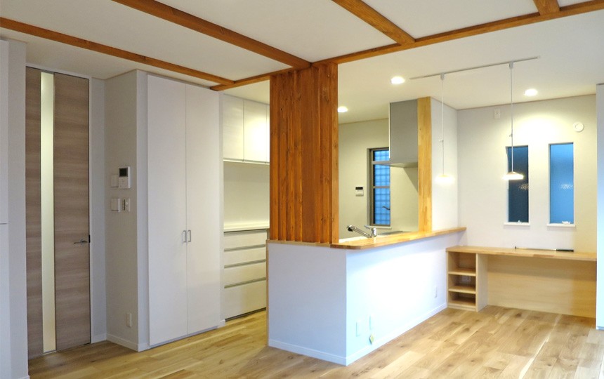 福島工務店施工事例キッチンと天井