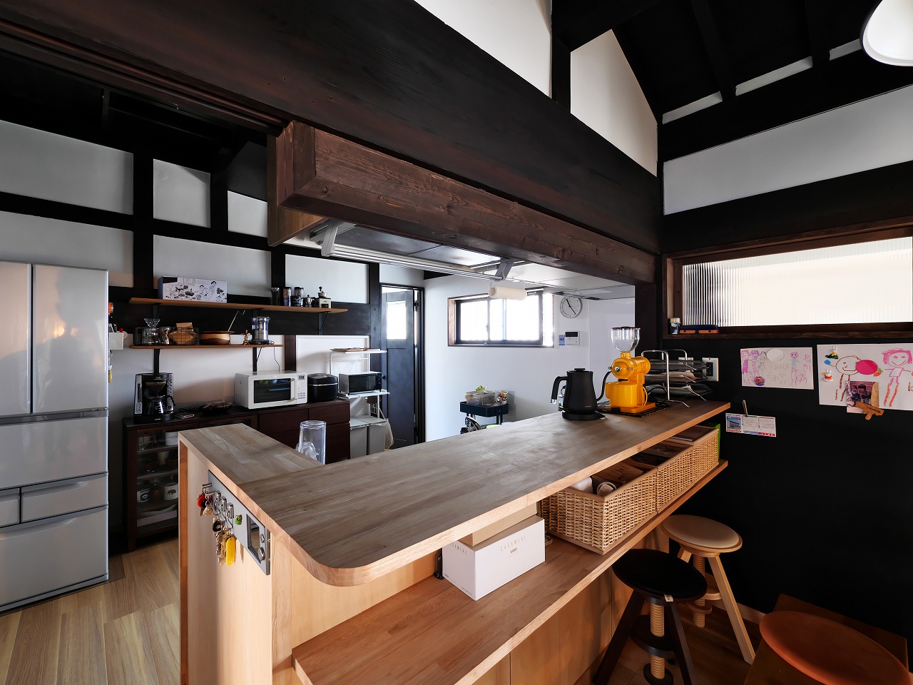 シンプルモダン_「懐かしさ」を感じさせる